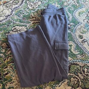 Aritzia TNA cargo pocket yoga pants